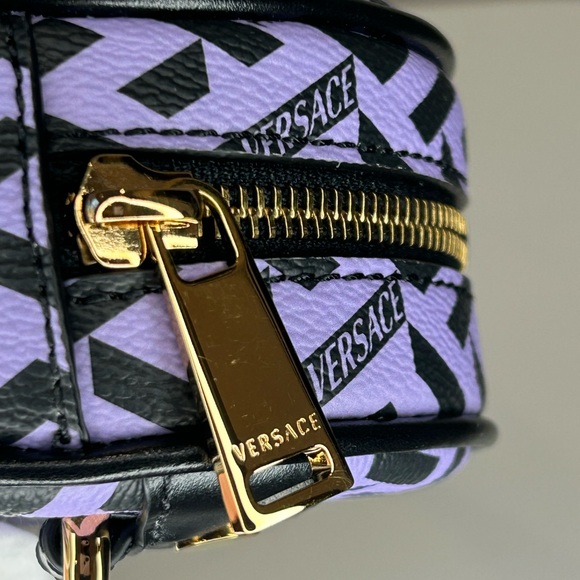 Versace La Greca Round Zip Pouch - Picture 7 of 11